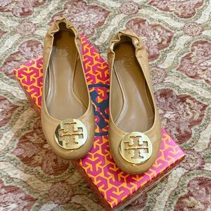Tory Burch Reva ballet Flats sand color size 7